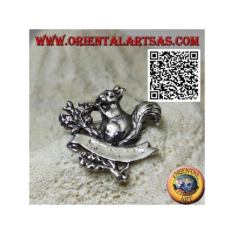 Broche en argent, l'écureuil qui se nourrit de glands