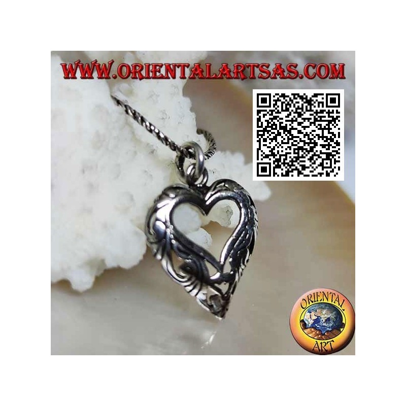 Pendentif en argent à décor ajouré en forme de coeur