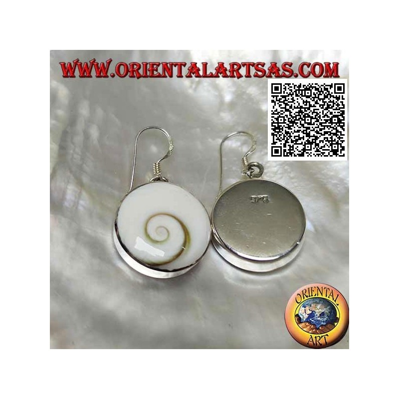 Silberne Ohrringe mit runder "Eye of Saint Lucia" -Schale auf glatter Montage