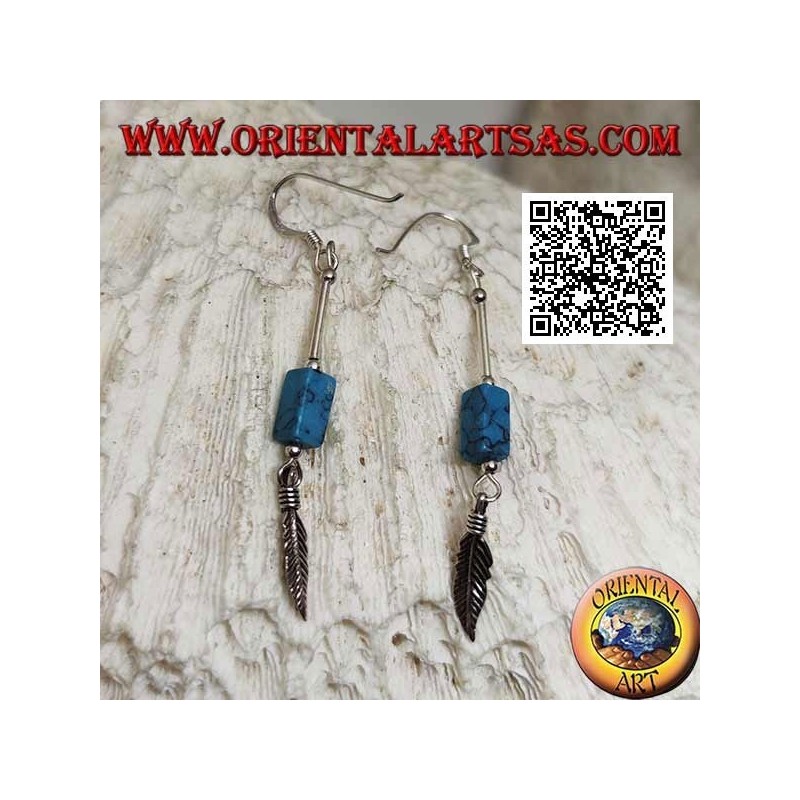Boucles d'oreilles pendantes en argent avec parallélépipède de turquoise et plume