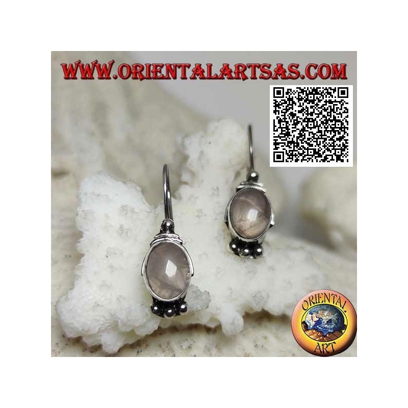 Boucles d'oreilles en argent avec quartz rose sur monture lisse avec boules dessus et dessous