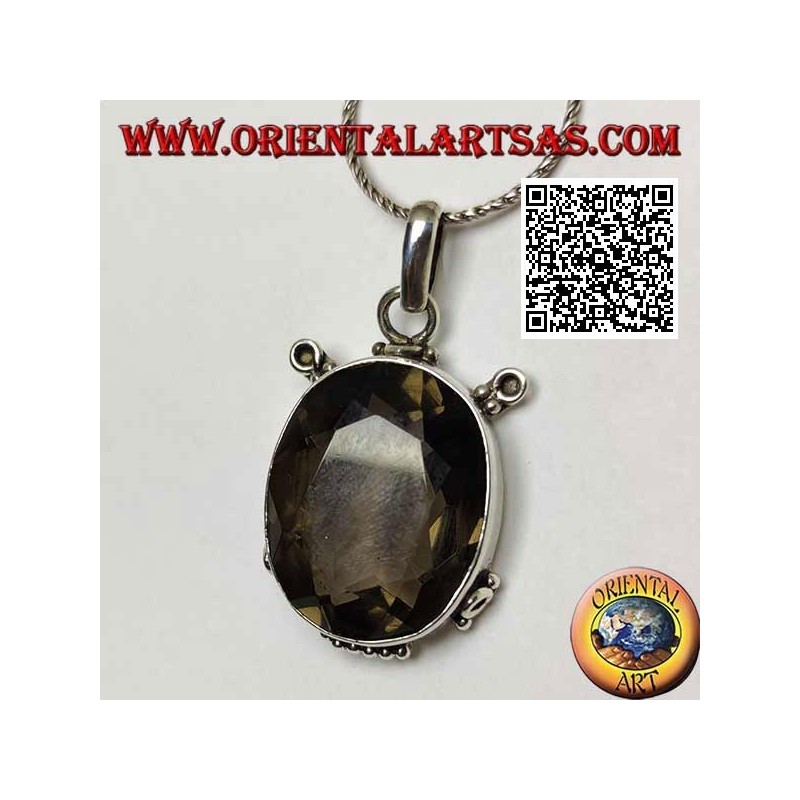 Pendentif en argent avec beau quartz fumé ovale facetté sur monture lisse avec inserts