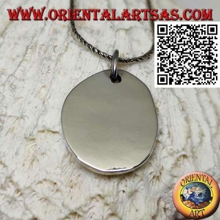 Pendentif en argent avec médaille de forme ovale lisse