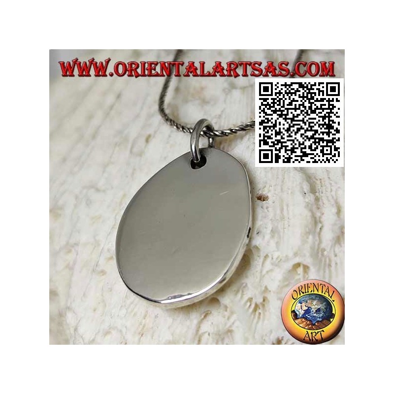 Silver pendant with smooth oval shape medal