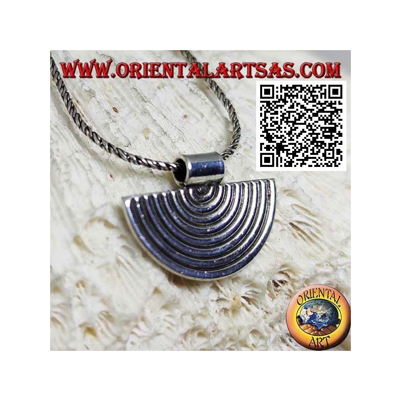 Silver pendant, semicircular lines in the shape of a fan
