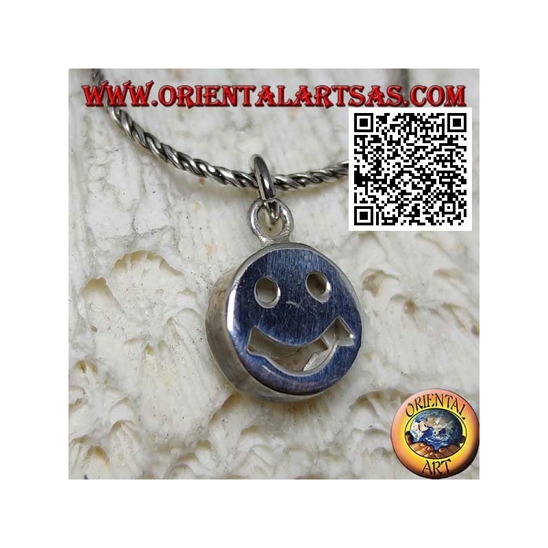 Pendentif rond en argent lisse avec smiley / smiley perforé