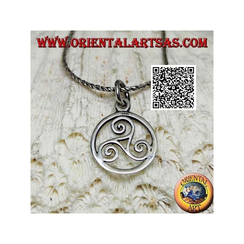 Silver pendant in the shape of a triskele / triskell in the 15 mm cosmic circle