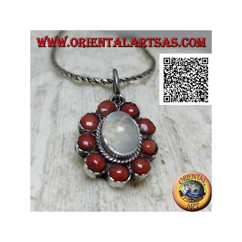 Colgante flor de plata con piedra lunar ovalada rodeada de bolas de coral