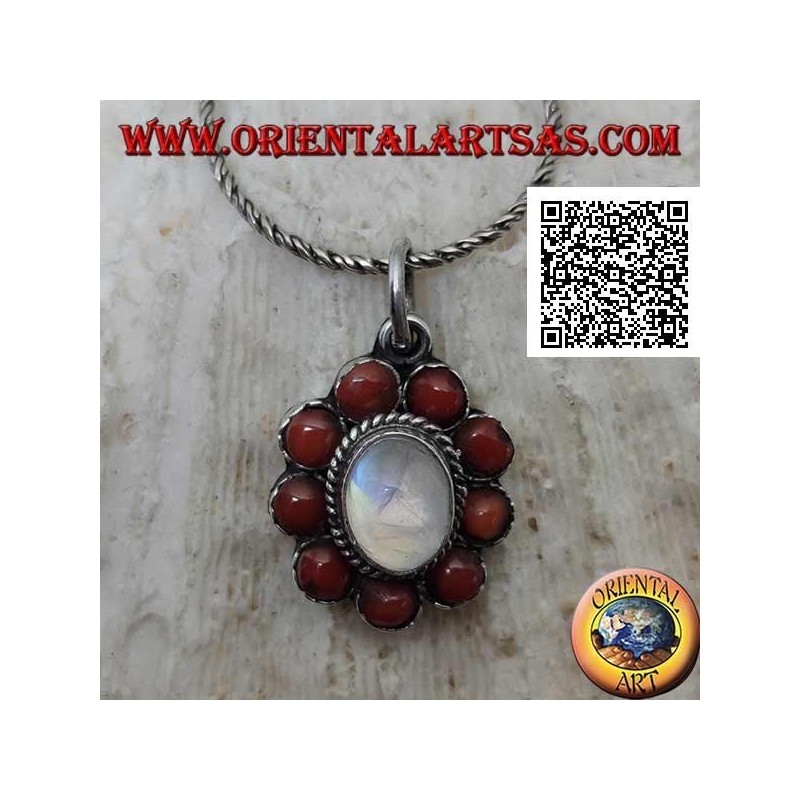 Colgante flor de plata con piedra lunar ovalada rodeada de bolas de coral