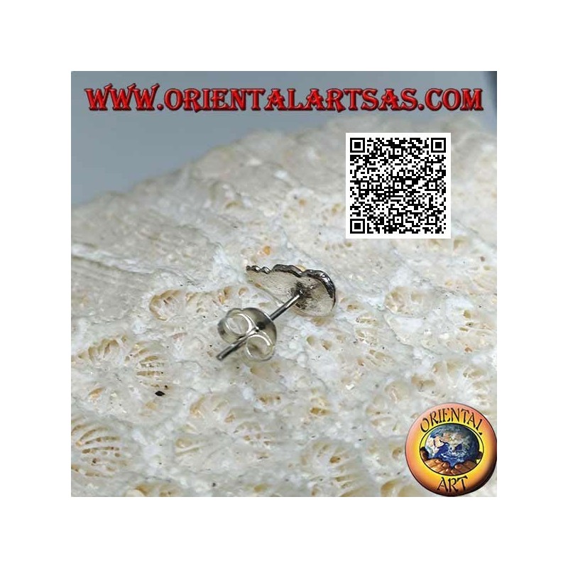 Silver mini earring, "best friends" broken heart in relief 