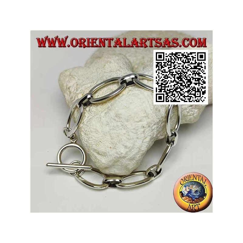 Soft silver bracelet in a chain of large oval rings