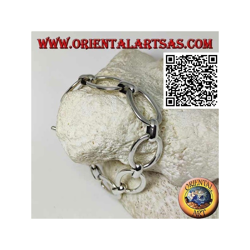 Soft silver bracelet in a chain of large oval rings