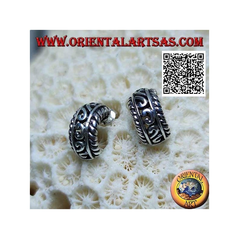 Semicircle silver earrings with openwork decoration and butterfly clasp
