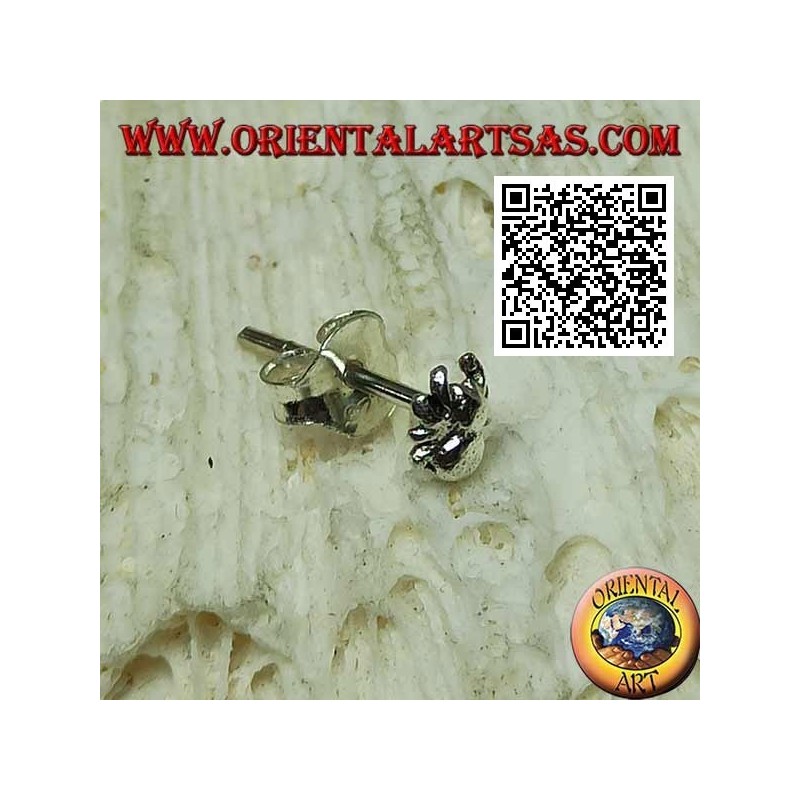 Mini silver earring, the little spider