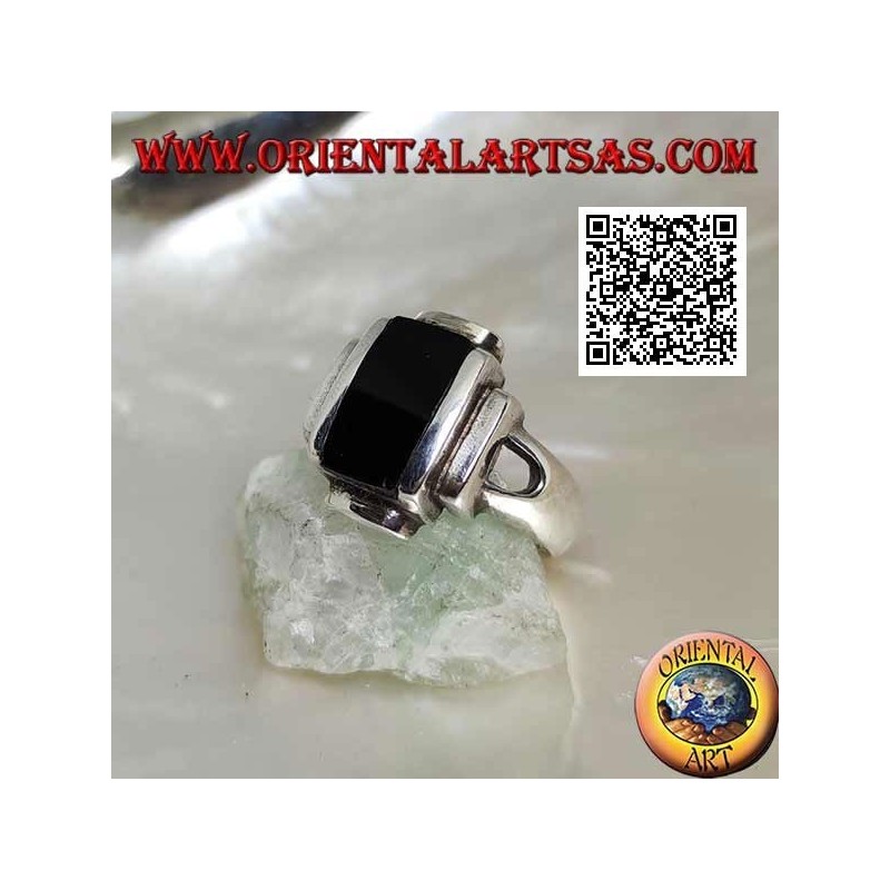 Bague en argent avec rectangles superposés lisses et onyx rectangulaire