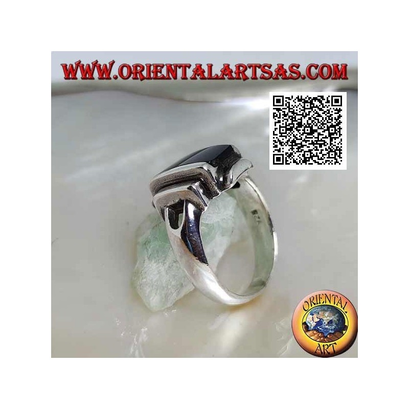 Silberring mit glatt überlappenden Rechtecken und rechteckigem Onyx