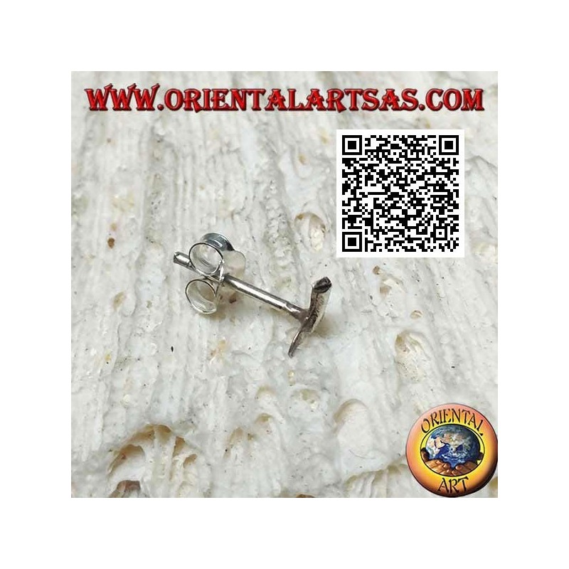 Mini silver earring, small and smooth whale tail