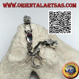 Silver clasp bracelet with concave rings measuring 22 cm x 10 mm