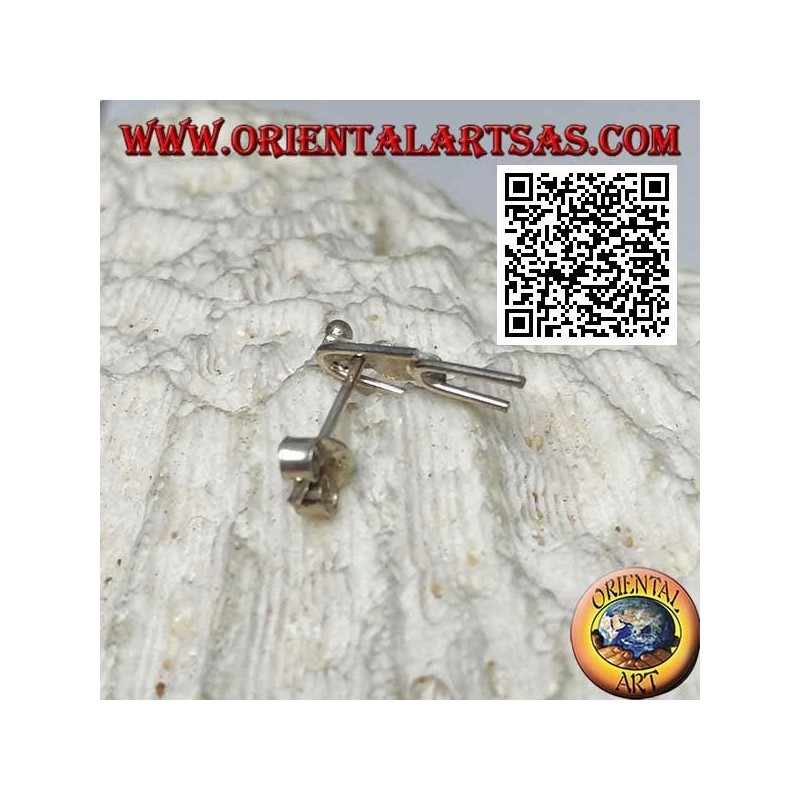 Mini orecchino d'argento, il manichino