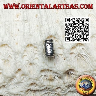 Mini boucle d'oreille en argent, le tonneau