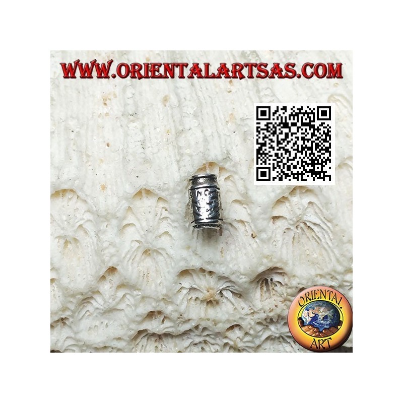 Mini boucle d'oreille en argent, le tonneau