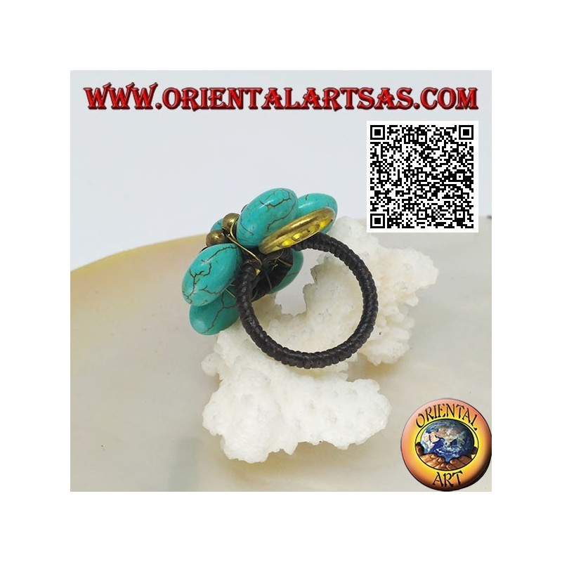 Anello regolabile a fiore di pasta di turchese con palline e spirale in ottone dorato rivestito (macramè)