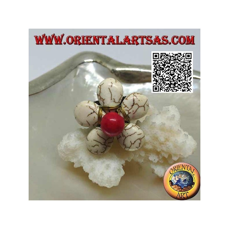 Bague fleur ajustable en pâte howlite et centre corail en laiton doré (macramé)