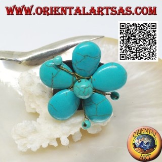 Anello regolabile in cuoio a fiore con pistilli in pasta di turchese e fili di ottone dorato 
