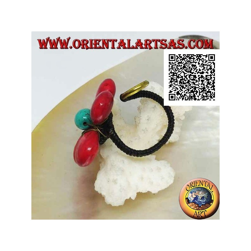 Anello regolabile a fiore in pasta di corallo e centro trchese con spirale in ottone dorato rivestito (macramè)