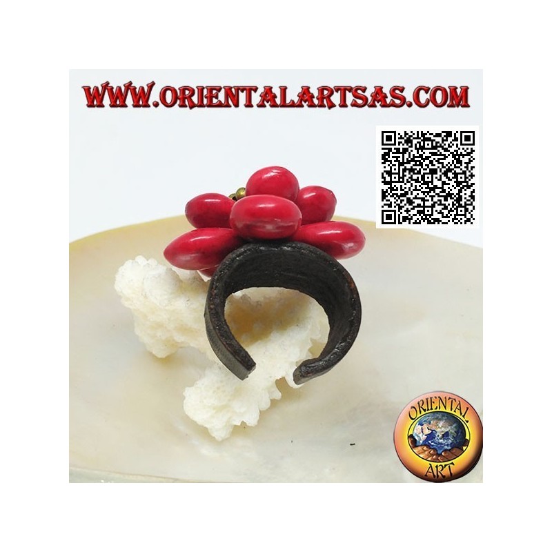 Adjustable double-grain leather ring overlaid with coral paste and golden brass balls