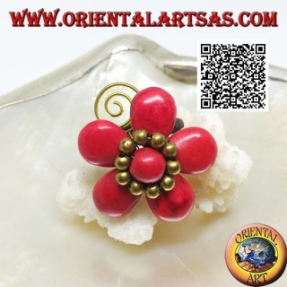 Bague fleur ajustable en pâte de corail avec boules et spirale en laiton plaqué or (macramé)