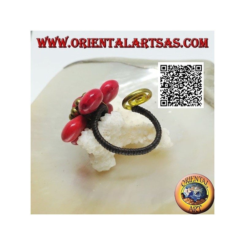 Anillo flor de pasta de coral ajustable con bolas y espiral en latón bañado en oro (macramé)