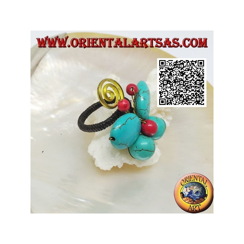 Anello regolabile a farfalla di pasta di turchese e centro corallo e spirale in ottone dorato rivestito (macramè)