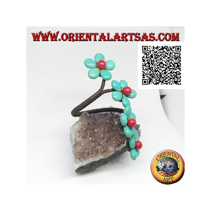 Pulsera rígida ajustable con 4 flores de pasta turquesa y centro de coral en latón dorado (macramé)