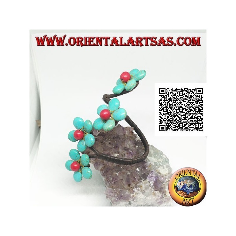 Bracelet rigide ajustable avec 4 fleurs en pâte turquoise et centre corail en laiton plaqué or (macramé)