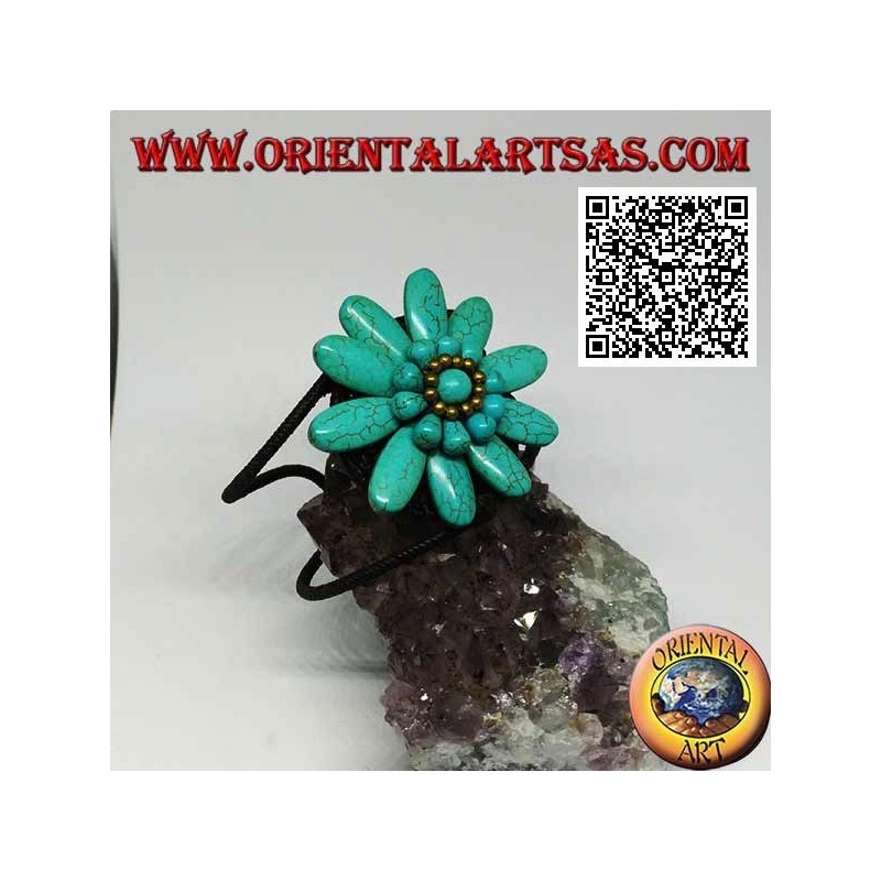 Adjustable rigid bracelet with large daisy in turquoise paste and gold-plated brass balls (macramé)