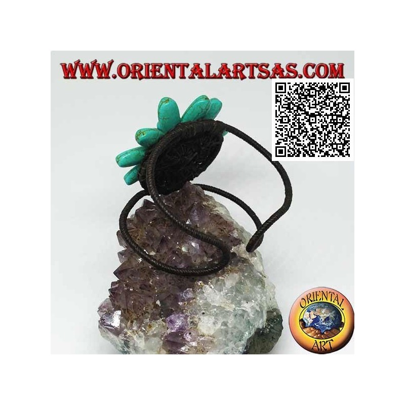 Bracelet rigide ajustable avec grosse marguerite en pâte turquoise et boules en laiton plaqué or (macramé)