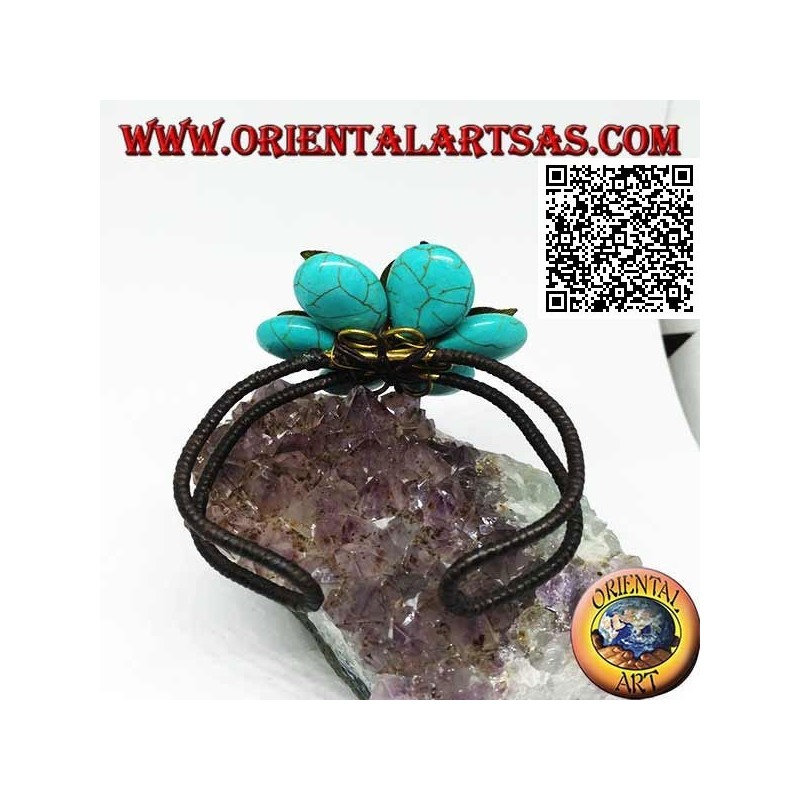 Verstellbares starres Blumenarmband aus türkisfarbener Paste und Blätter aus vergoldetem Messing (Makramee)