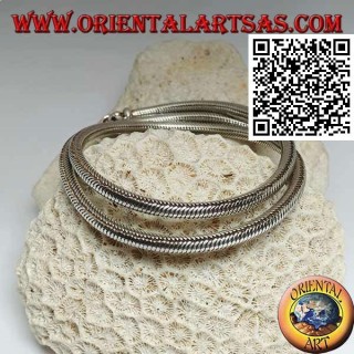 700 ‰ Silberkette mit 49 cm x 4 mm Schlangenglied