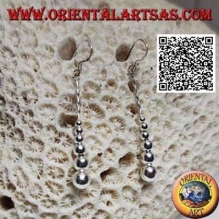 Orecchini in argento a monachella con fila di palline crescenti lisce pendenti 