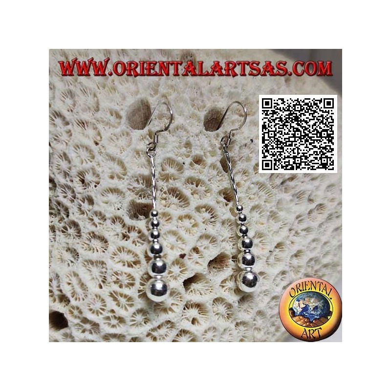 Orecchini in argento a monachella con fila di palline crescenti lisce pendenti 