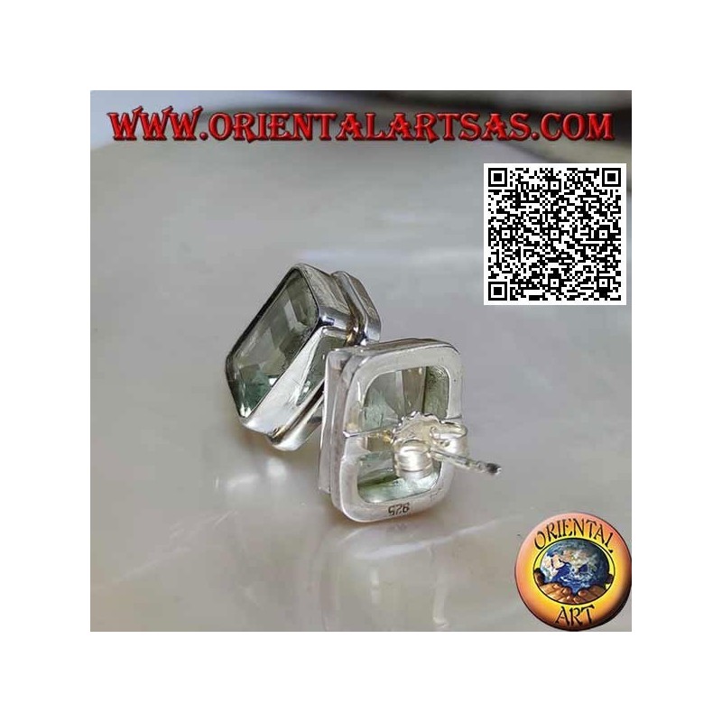 Orecchini in argento da lobo con acquamarina naturale rettangolare (taglio carré) su montatura con bordo liscio