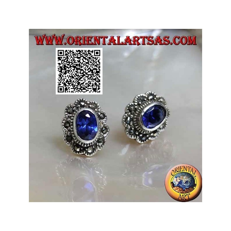 Orecchini in argento da lobo con zaffiro di sintesi ovale con cornice a nuvoletta di marcassite