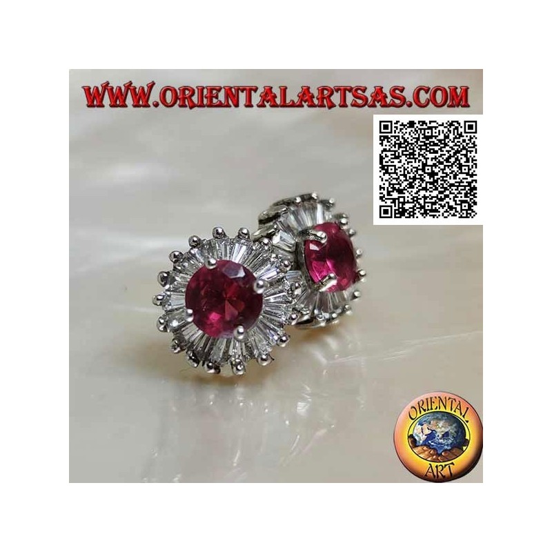 Boucles d'oreilles lobe en argent avec rubis synthétiques ronds sertis de zircons blancs coupés baguette