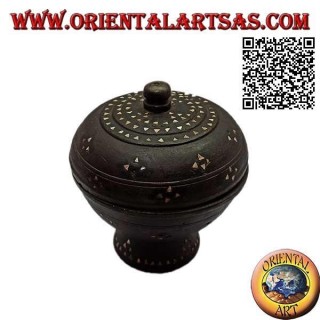 Round box with foot made by hand in mahogany wood and inlaid with mother of pearl (Lombok)