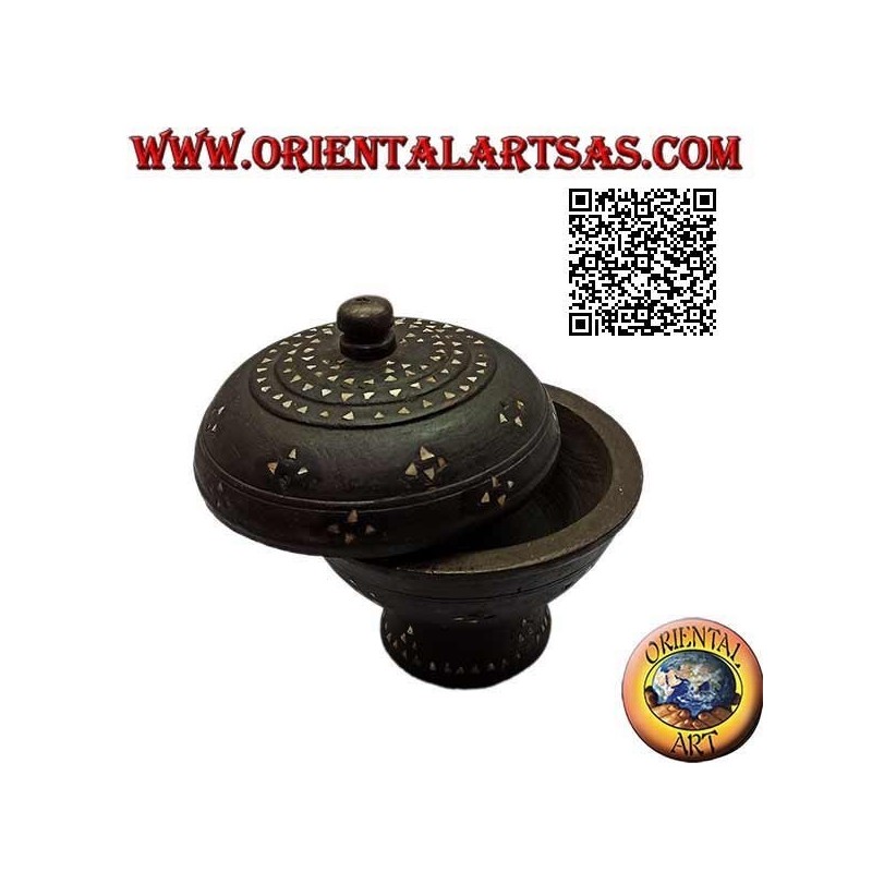 Round box with foot made by hand in mahogany wood and inlaid with mother of pearl (Lombok)