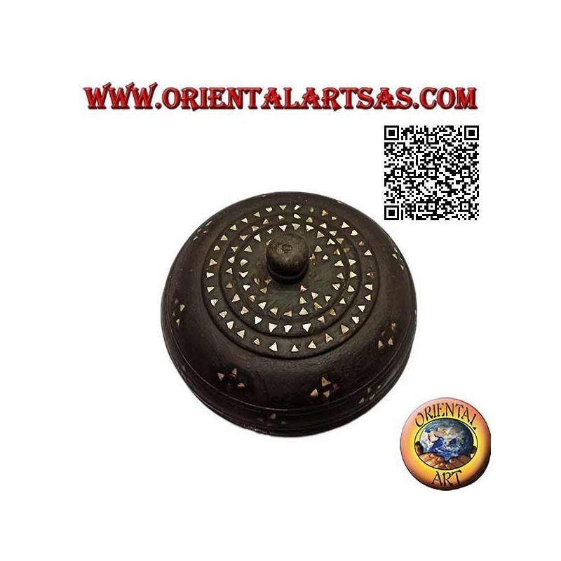 Round box with foot made by hand in mahogany wood and inlaid with mother of pearl (Lombok)