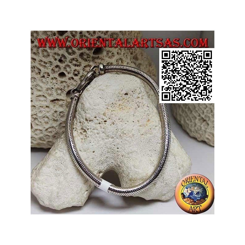 Bracelet classique à maillons "serpent" en argent 700 ‰ mesurant 23 cm x 5 mm