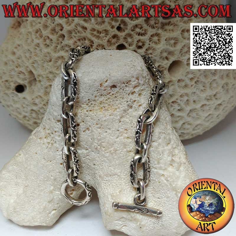 Bracelet chaîne en argent avec anneaux ovales avec décorations en relief mesurant 22,5 cm x 9 mm