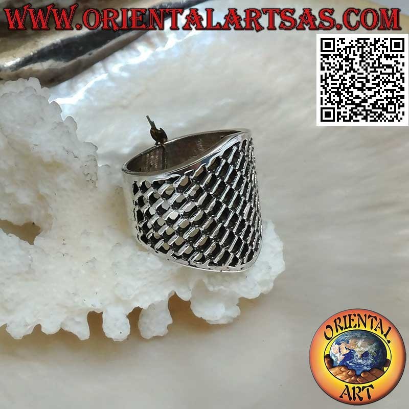 Anillo en plata con red calada creciente de banda ancha